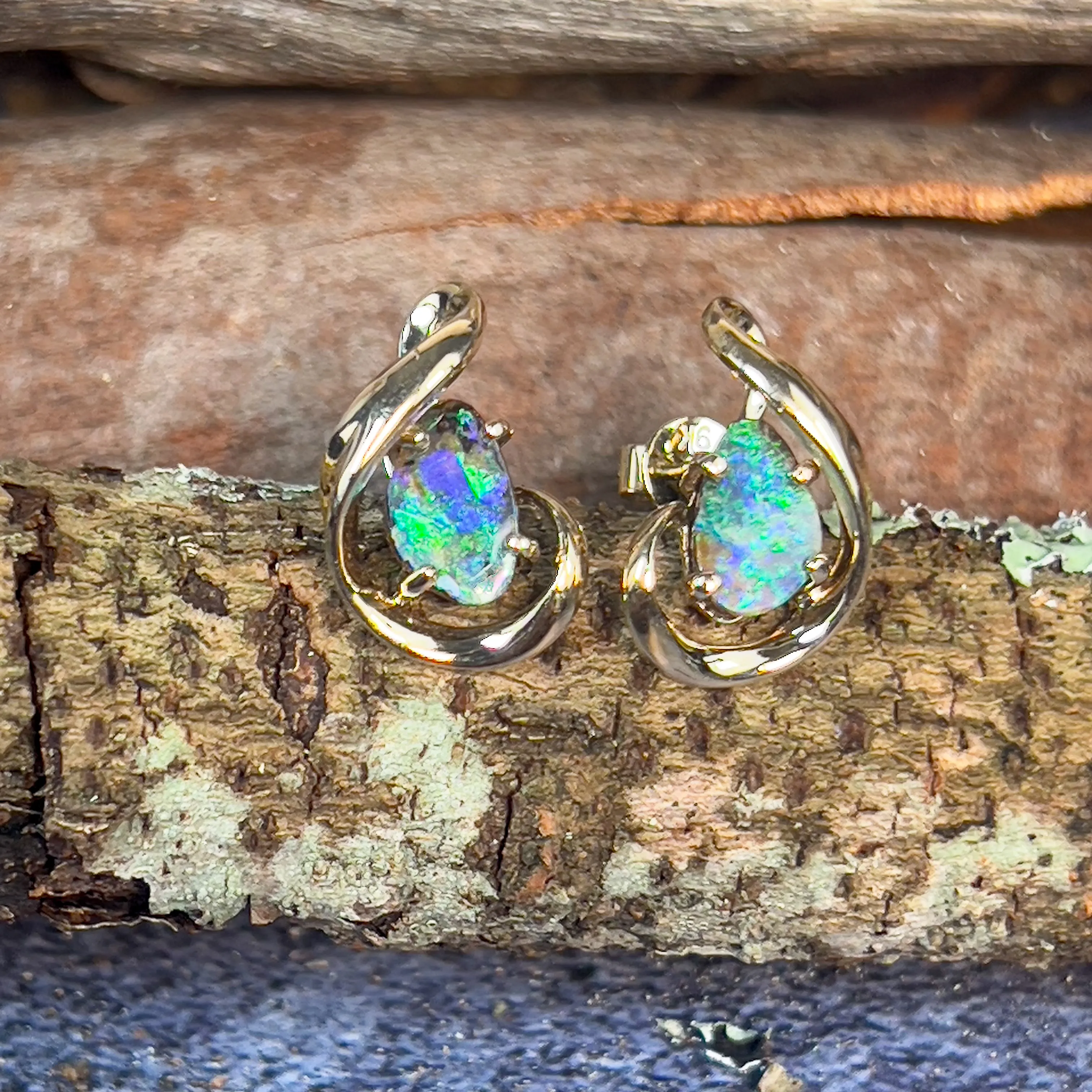 9kt Yellow Gold Boulder Opal 2.07ct earrings