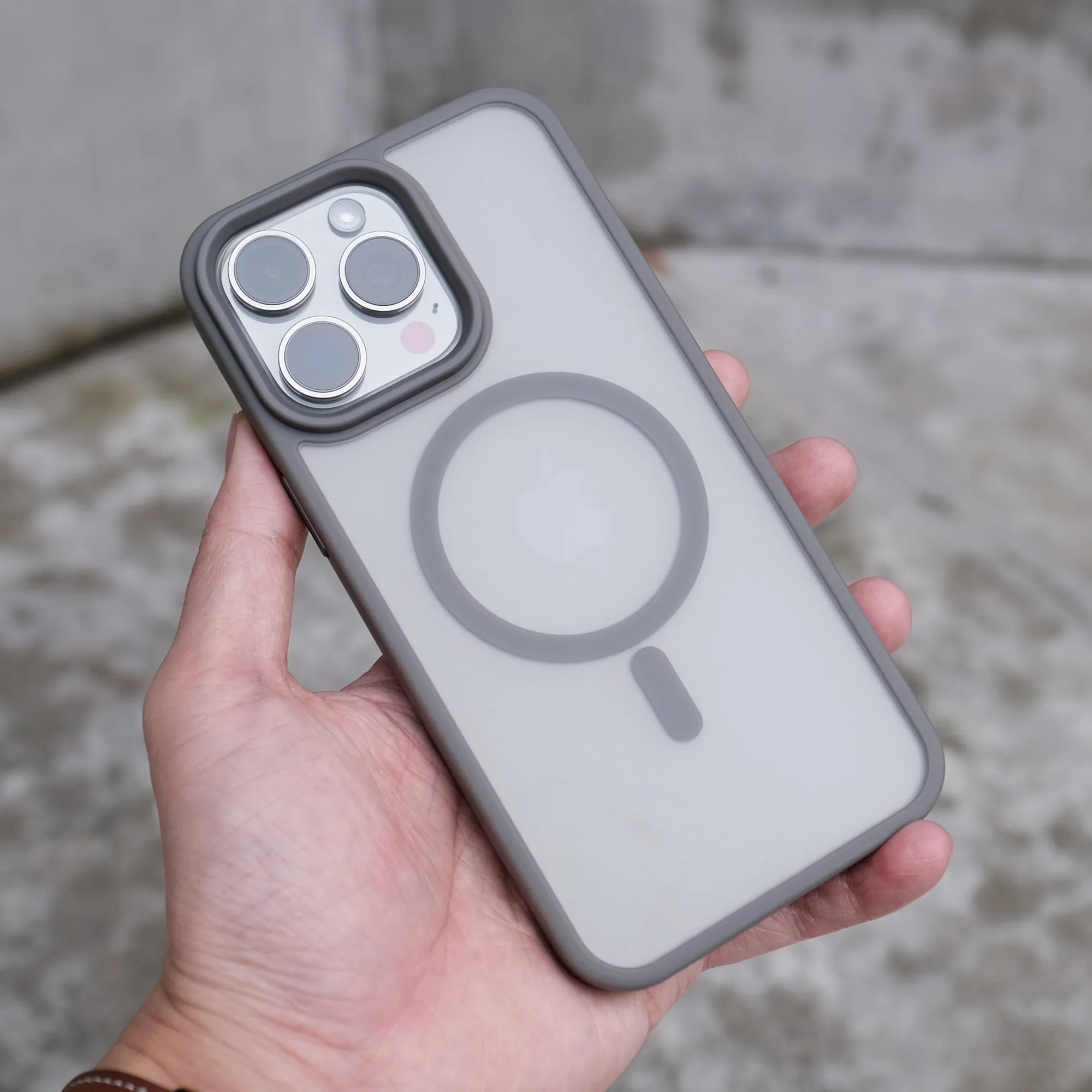 Bare Armour - for iPhone 15 Pro