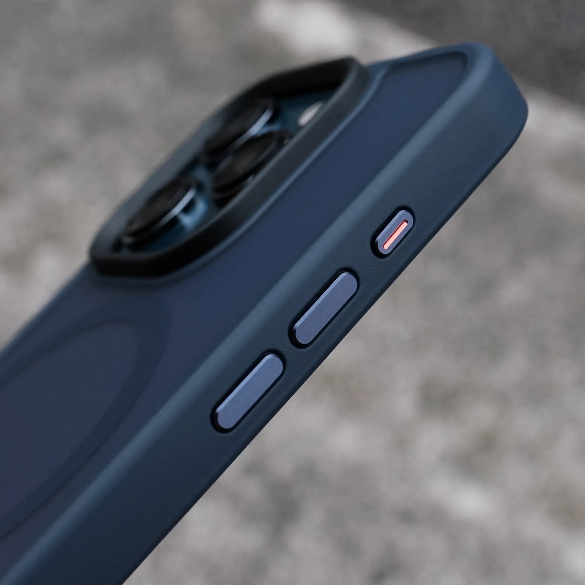 Bare Armour - for iPhone 15 Pro