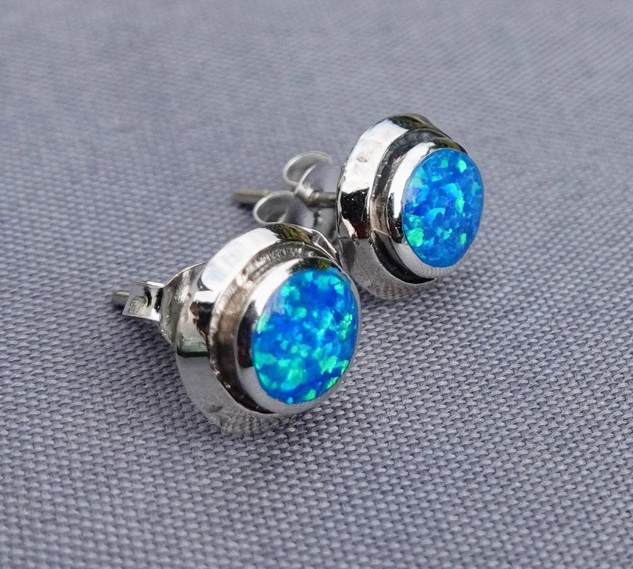 Blue Opal Opalique Round Silver Studs, OPS5BOP