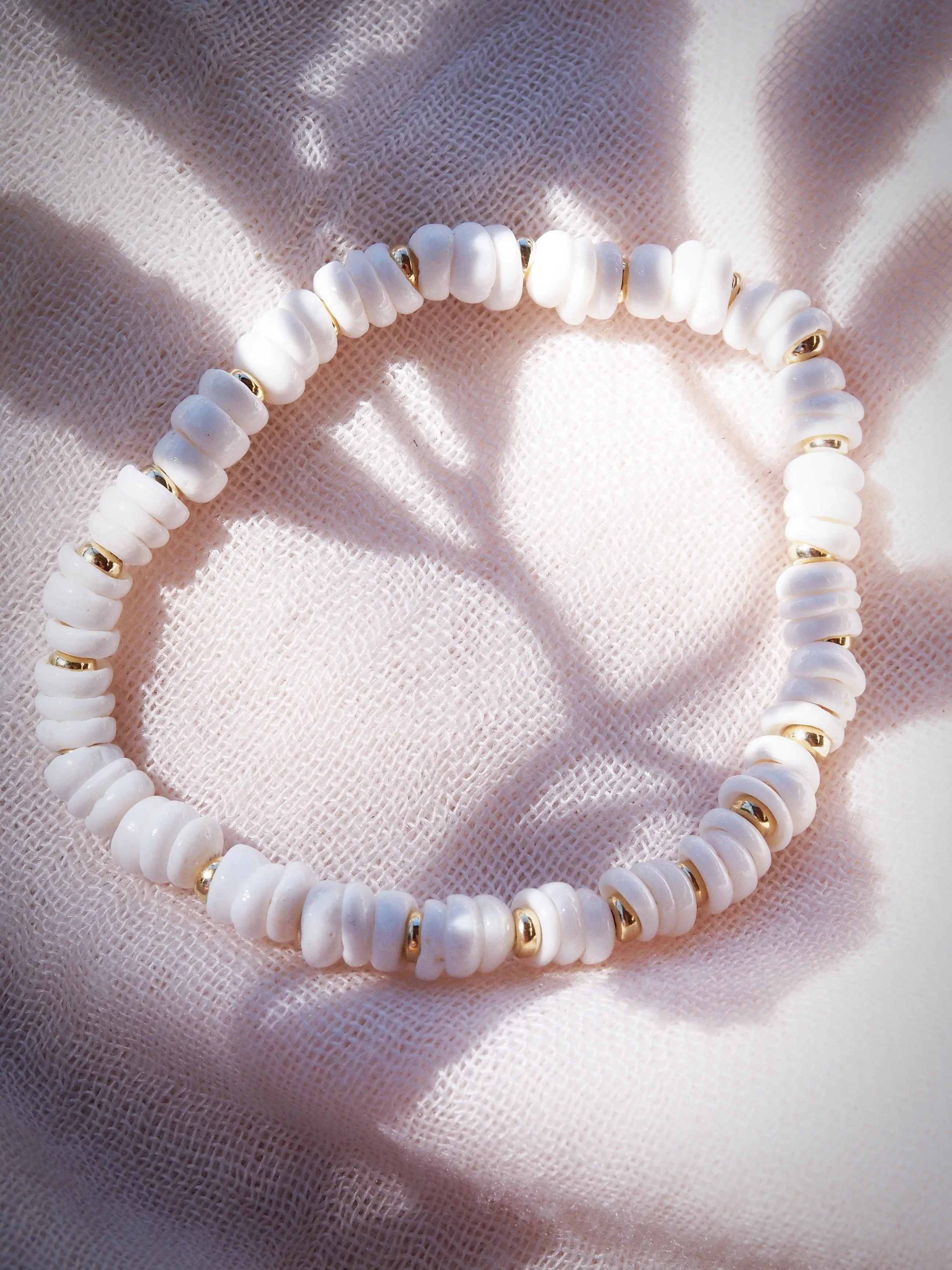 Choose your Stretchy Puka Shell Bracelet - Ali'ikai