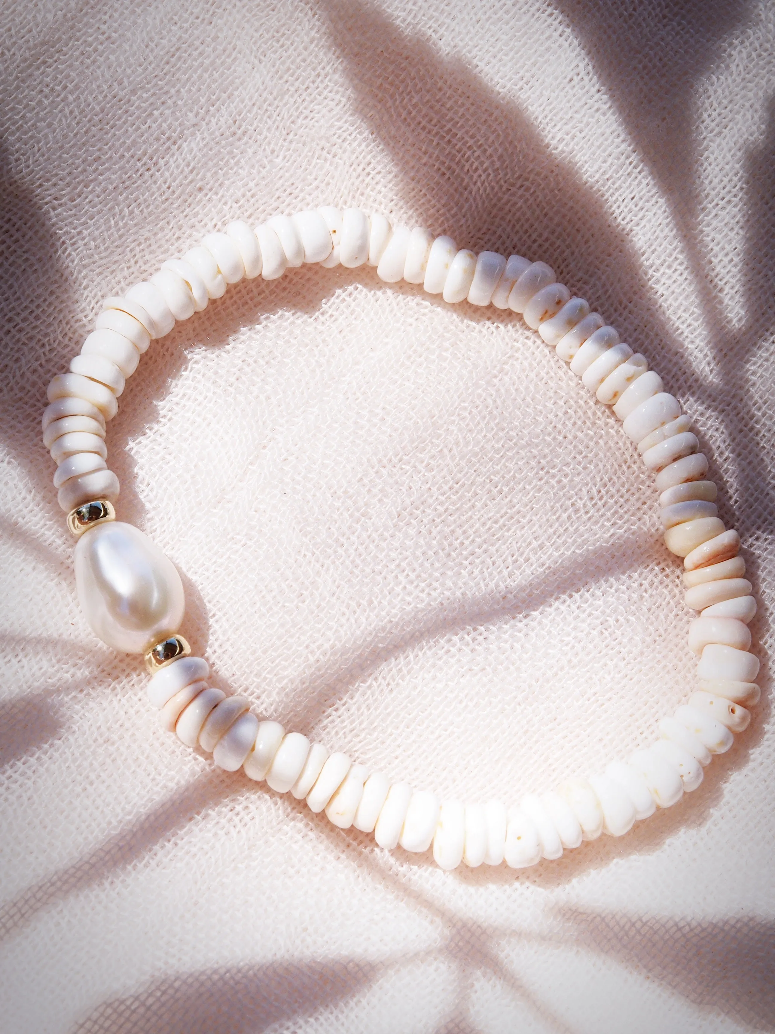 Choose your Stretchy Puka Shell Bracelet - Ali'ikai