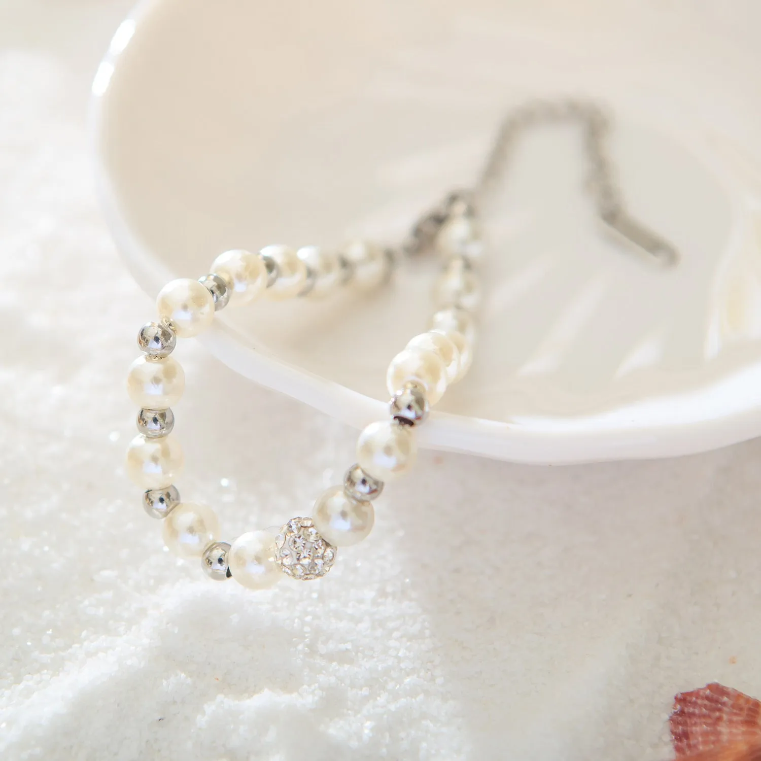 Classic Pearl Bracelet