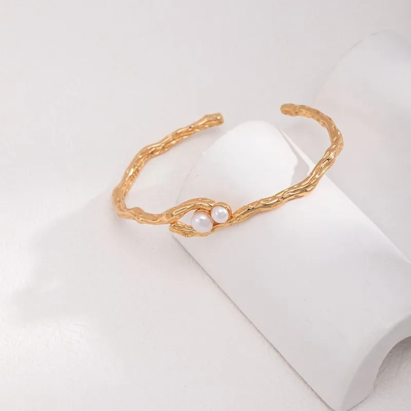 Fiber Twig Gold Vermeil Bracelet with Pearl