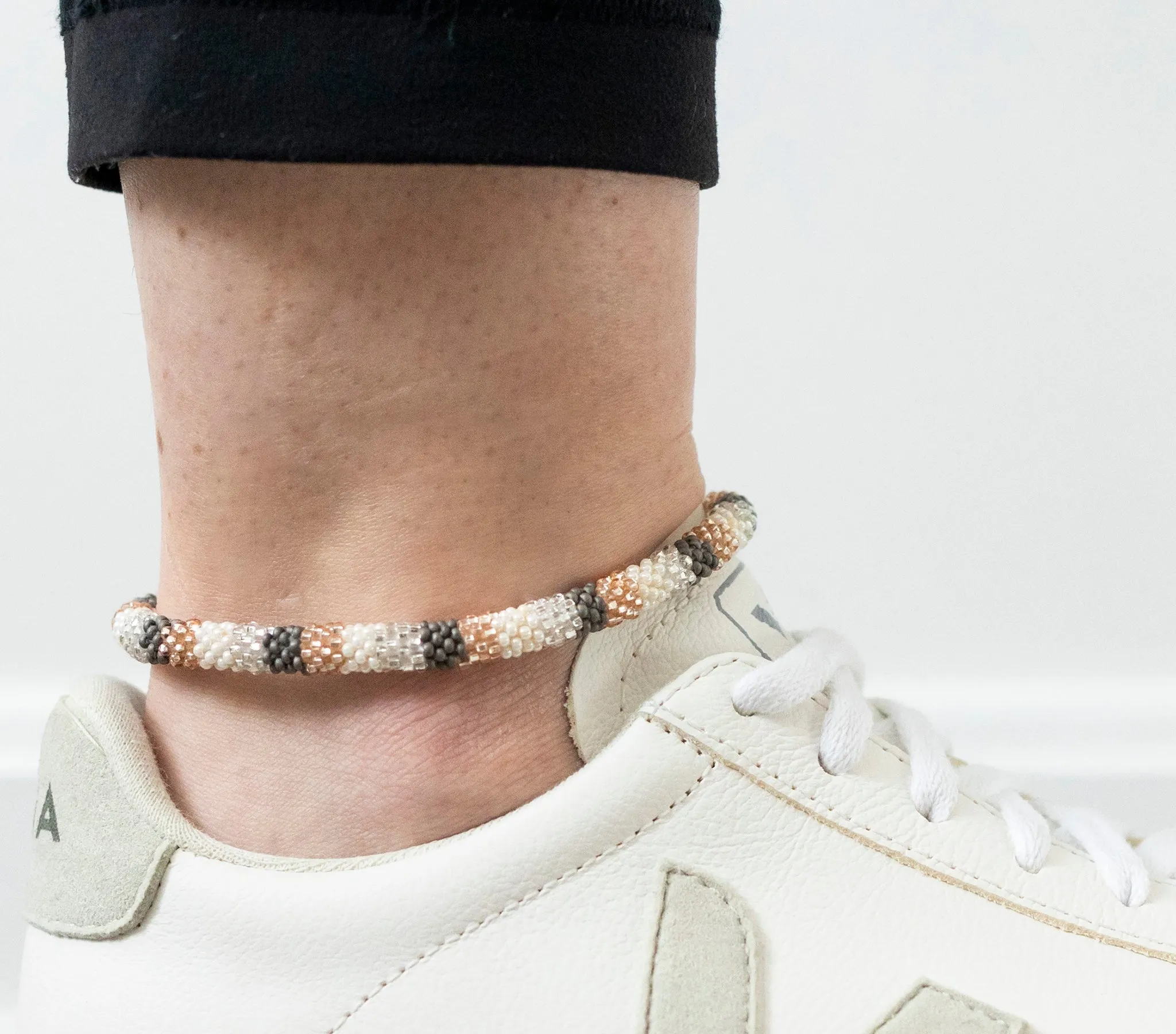 Roll-On® Anklet <br> Caviar & Bubbly