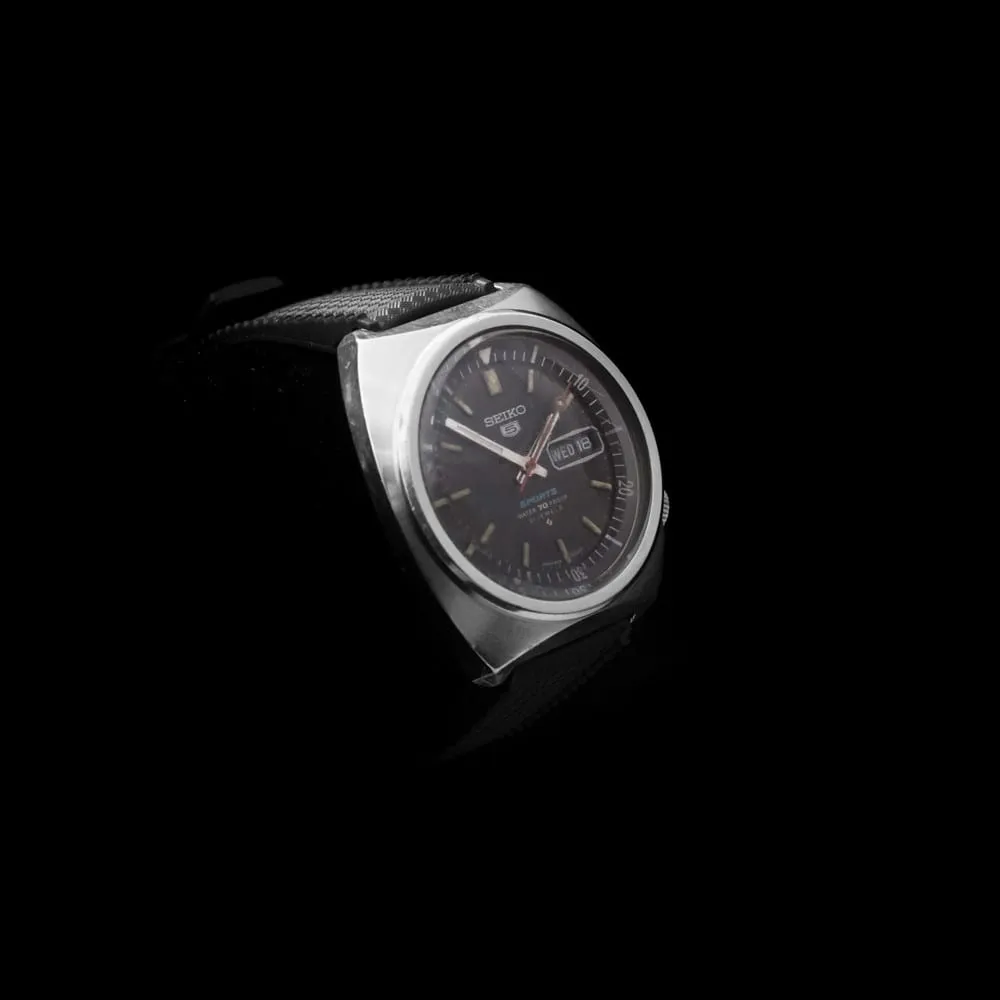 Seiko 5 Vintage with Inner Rotating Bezel