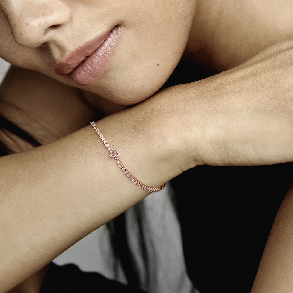 Sparkling Heart Tennis Bracelet