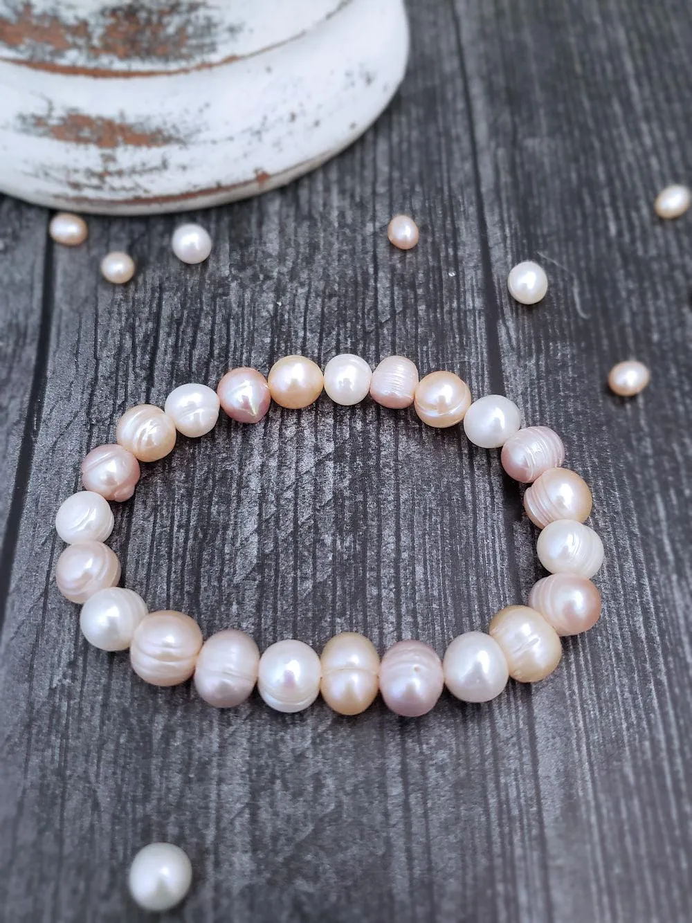 Stretchy Pearl Bracelets - Multiple colors