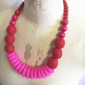 Throw on Merino and Wood Necklace - Pink