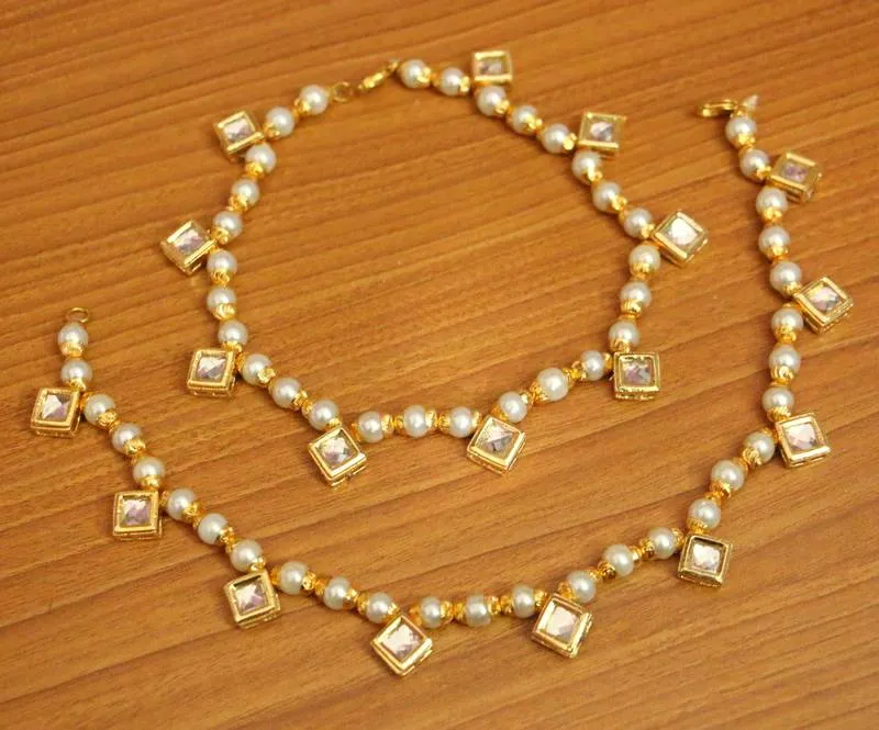 WHITE PEARL AND KUNDAN MEENAKARI ANKLETS